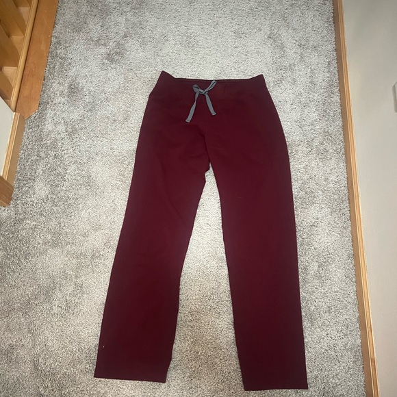 Women's Burgundy Livingston™ - Petite Basic Scrub Pants - Picture 2 of 4
